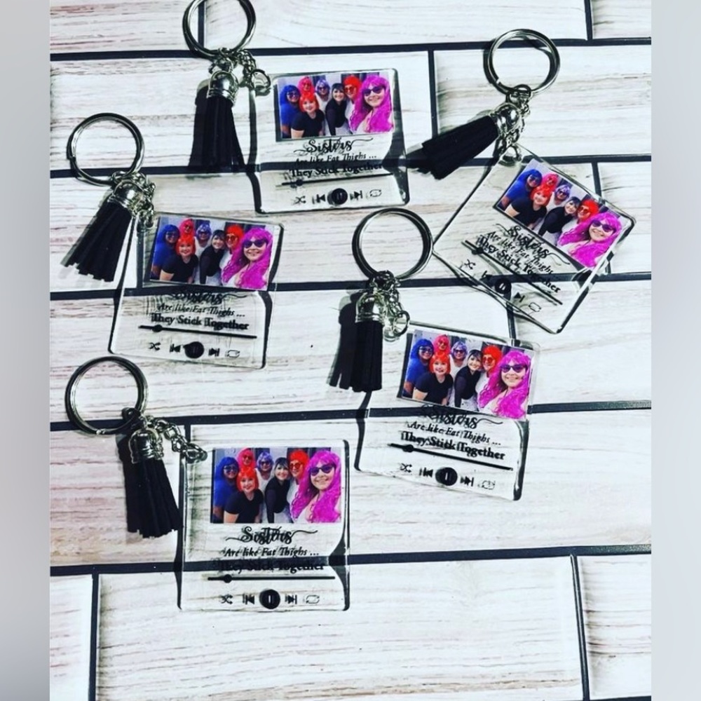 SPOTIFY KEYCHAINS🎵🎼🎶